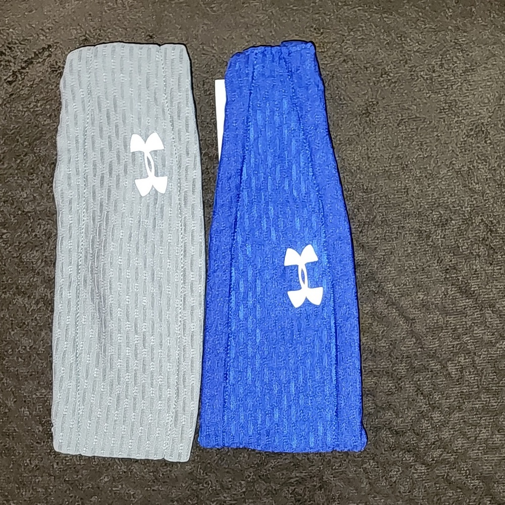 2 UA headbands